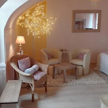 Manoir Du Quengo Couette-café *